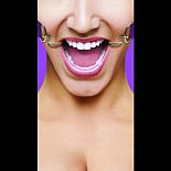 <strong>Фиолетовый расширяющий кляп Hook Gag</strong> <br />
Расширяющий кляп в форме двух крюков с резиновыми наконечниками для безопасного использования. <div class="charTableblock"><div><span>Тип</span>: другой</div><div><span>Цвет</span>: другой</div><div><span>Производитель</span>: OUCH by Shots Media BV, Нидерланды</div></div> Фиолетовый расширяющий кляп Hook Gag
Расширяющий кляп в форме двух крюков с резиновыми наконечниками для безопасного использования.