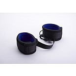 <strong>Оковы 7073-1</strong> <br />
Оковы выполненные из современного материала - мягкого пенистого неопрена, ламинированного шелковистым спандексом, (относятся к классу Soft-bondage), прекрасный аксессуар для начинающих. <div class="charTableblock"><div><span>Материал</span>: текстиль</div><div><span>Цвет</span>: черный</div><div><span>Производитель</span>: Sitabella, Россия</div></div> Оковы 7073-1 
Оковы выполненные из современного материала - мягкого пенистого неопрена, ламинированного шелковистым спандексом, (относятся к классу Soft-bondage), прекрасный аксессуар для начинающих.