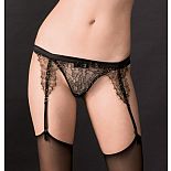 <strong>Чёрный пояс с подвязками для чулок JARDIN IMPERIAL PORTE-JARRETELLES </strong> <br />
Подвязка для чулок сделана из черного кружева повторно вышитого золотом. <div class="charTableblock"><div><span>Размер</span>: S (42-44); M (44-46); L (46-48)</div><div><span>Цвет</span>: черный</div><div><span>Производитель</span>: Maison Close, Франция</div><div><span>В наличии</span>: M, черный; S, черный; L, черный</div></div> Чёрный пояс с подвязками для чулок JARDIN IMPERIAL PORTE-JARRETELLES
Подвязка для чулок сделана из черного кружева повторно вышитого золотом.