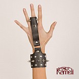 �������  � ������������ �� ����� 
������� � ������������ �� �����  �� Kameli, �� ����������� ����, � �������� �� ����������� �����<BR>�������: ������������; ������: ����������� ����; �����: ������.<BR>��������: ���������� ����� �� �������� �������� � ������� �� ���������.