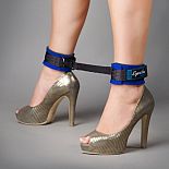 <strong>Сине-чёрные оковы на ноги из неопрена</strong> <br />
Оковы выполненные из современного материала - мягкого пенистого неопрена, ламинированного шелковистым спандексом, (относятся к классу Soft-bondage), прекрасный аксессуар для начинающих. <div class="charTableblock"><div><span>Материал</span>: текстиль</div><div><span>Производитель</span>: Sitabella, Россия</div></div> Сине-чёрные оковы на ноги из неопрена 
Оковы выполненные из современного материала - мягкого пенистого неопрена, ламинированного шелковистым спандексом, (относятся к классу Soft-bondage), прекрасный аксессуар для начинающих.