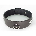 <strong>Коричневый кожаный ошейник с кольцом увеличенного размера</strong> <br />
Коричневый кожаный ошейник с кольцом увеличенного размера. <div class="charTableblock"><div><span>Материал</span>: кожа</div><div><span>Производитель</span>: БДСМ арсенал, Россия</div></div> Коричневый кожаный ошейник с кольцом увеличенного размера
Коричневый кожаный ошейник с кольцом увеличенного размера.