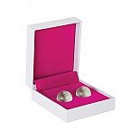 <strong>Стеклянные вагинальные шарики Ben Wa Balls, Серый</strong> <br />
Вагинальные шарики из стекла – это интимный аксессуар для выполнения упражнений на укрепление стенок влагалища. <div class="charTableblock"> </div> Стеклянные вагинальные шарики Ben Wa Balls, Серый
Вагинальные шарики из стекла – это интимный аксессуар для выполнения упражнений на укрепление стенок влагалища.