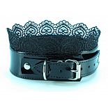 <strong>Изящный чёрный ошейник с кружевом </strong> <br />
Изящный чёрный ошейник с кружевом. <div class="charTableblock"><div><span>Материал</span>: кожа</div><div><span>Производитель</span>: БДСМ Арсенал, Россия</div></div> Изящный чёрный ошейник с кружевом
Изящный чёрный ошейник с кружевом.