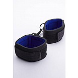 <strong>Наручники черные</strong> <br />
Наручники из новейшего супер-материала неопрен. <div class="charTableblock"><div><span>Материал</span>: текстиль</div><div><span>Цвет</span>: черный</div><div><span>Производитель</span>: Sitabella, Россия</div></div> Наручники черные 
Наручники из новейшего супер-материала неопрен.