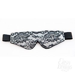 Серебристая кружевная маска Серебристая кружевная маска