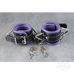 Подвёрнутые кожаные наручники с фиолетовым подкладом Подвёрнутые кожаные наручники с фиолетовым подкладом