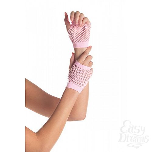  4    Fishnet Gloves